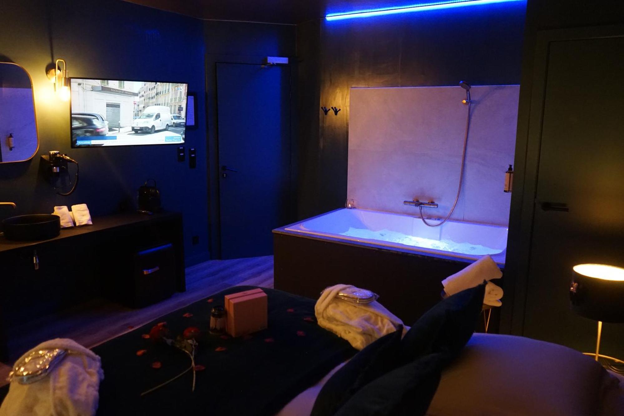 Mademoiselle Love hotel Liege
