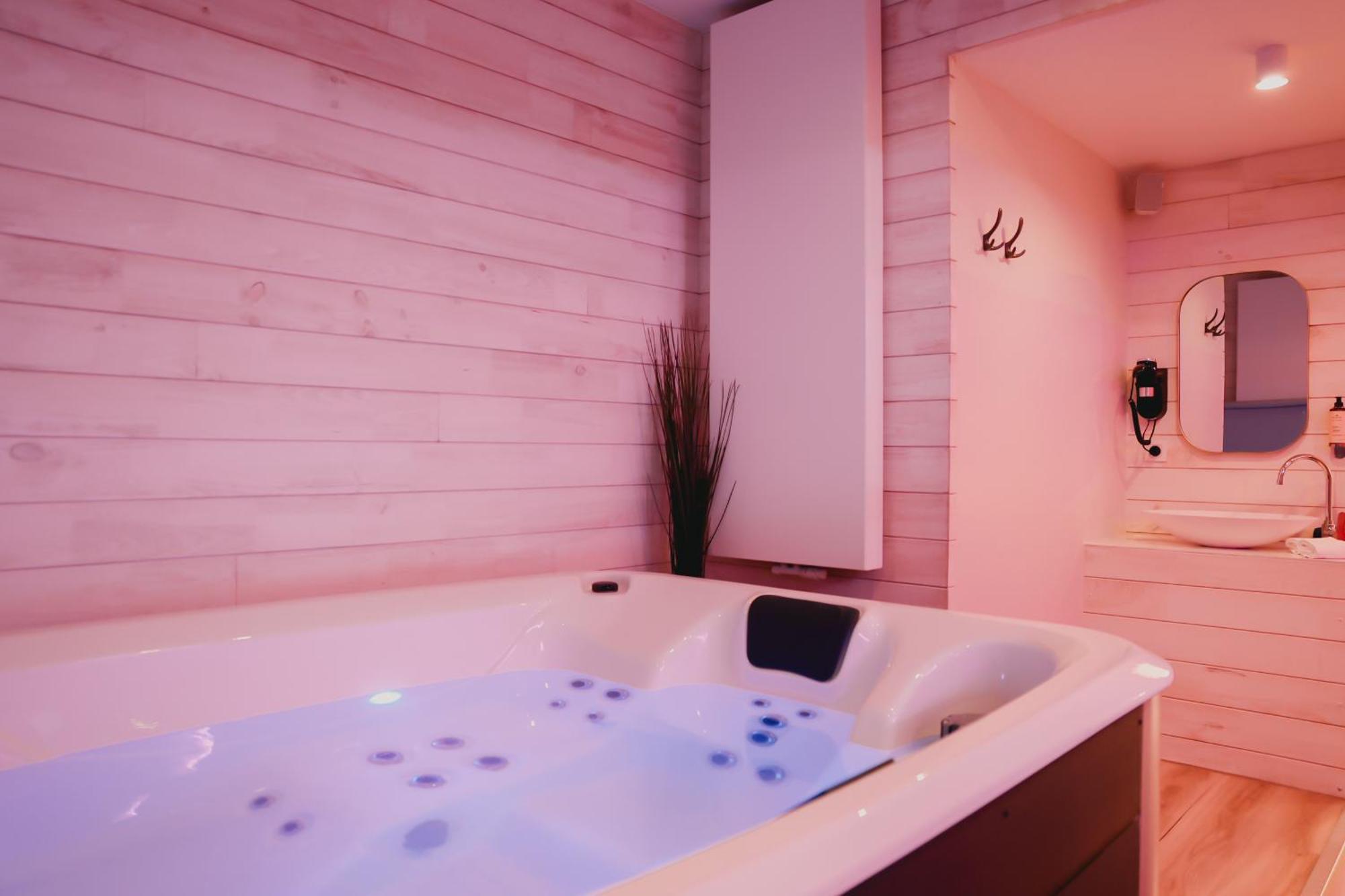 Love hôtel Mademoiselle *