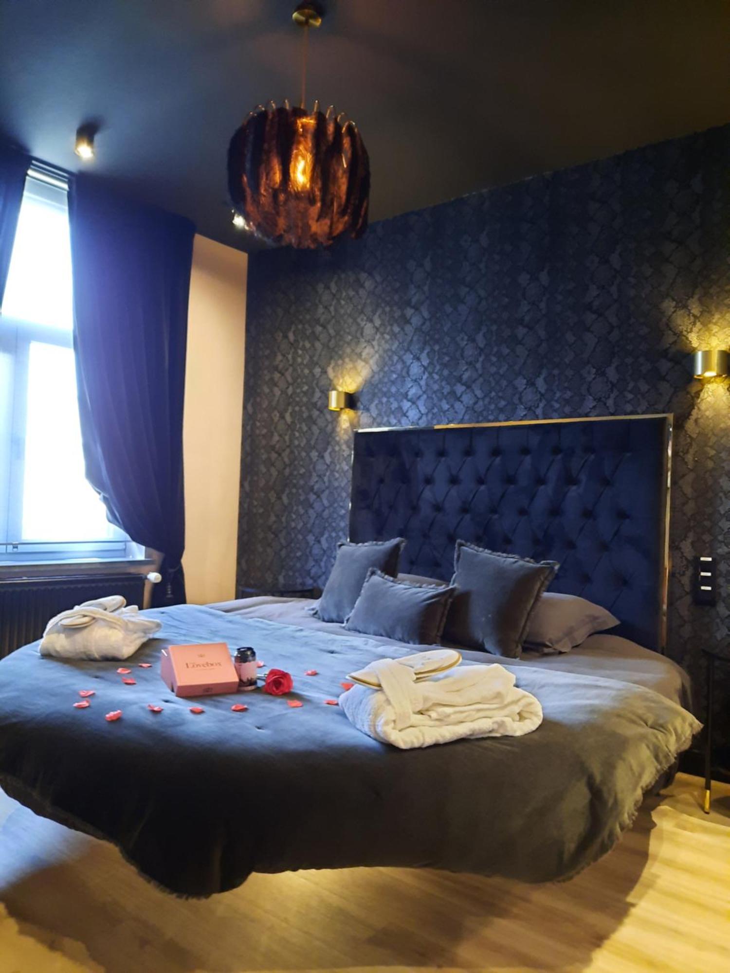 Liefdeshotel Mademoiselle